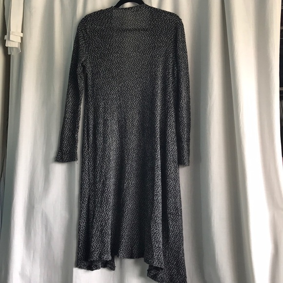 Black Forever 21 Cardigan - Picture 3 of 3